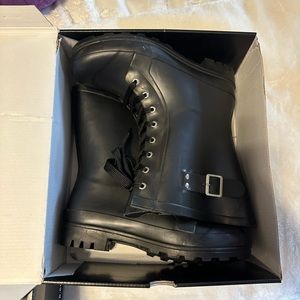 Torrid Wide Width/Wide Calf Black Combat Rain Bootie size 9. Brand new